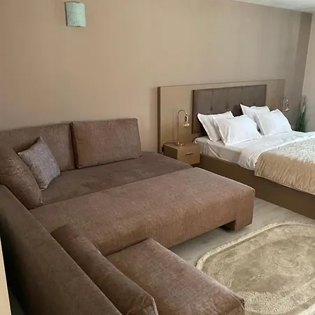 Villa Manevi