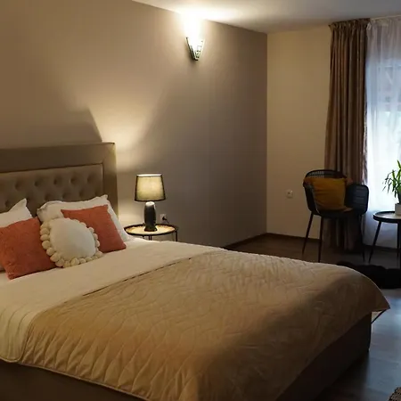 Villa Manevi *